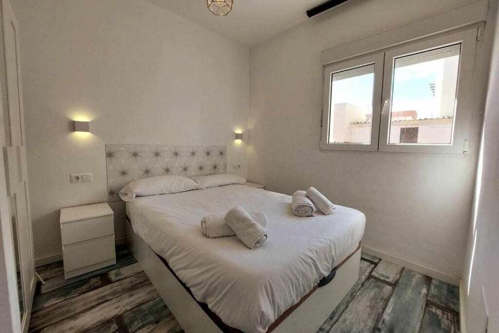 Bonito Apartamento En 2º Linea De Playa & Parking Apartment Malaga Exterior photo