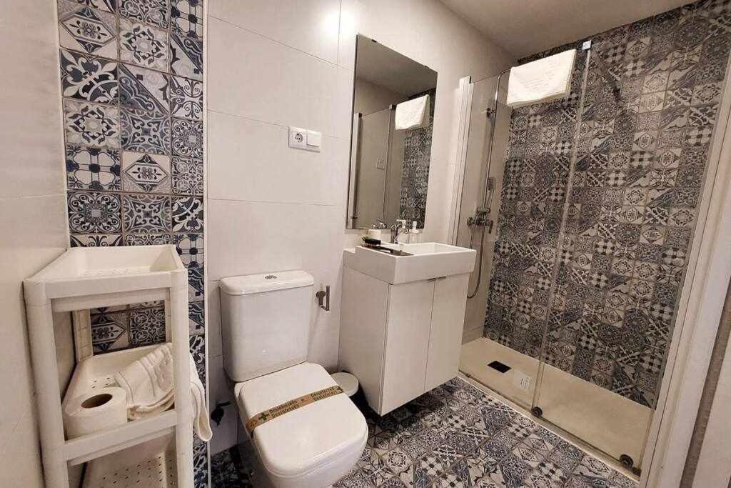 Bonito Apartamento En 2º Linea De Playa & Parking Apartment Malaga Exterior photo